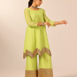 AVNI GREEN KURTA, TROUSERS & ODHANI I SET OF THREE