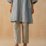 GREY GAURI KURTA, PANTS & ODHANI SET OF THREE