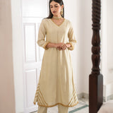KUSHA KAPILA | PAL KURTA WITH SALWAR AND ODHANI SET