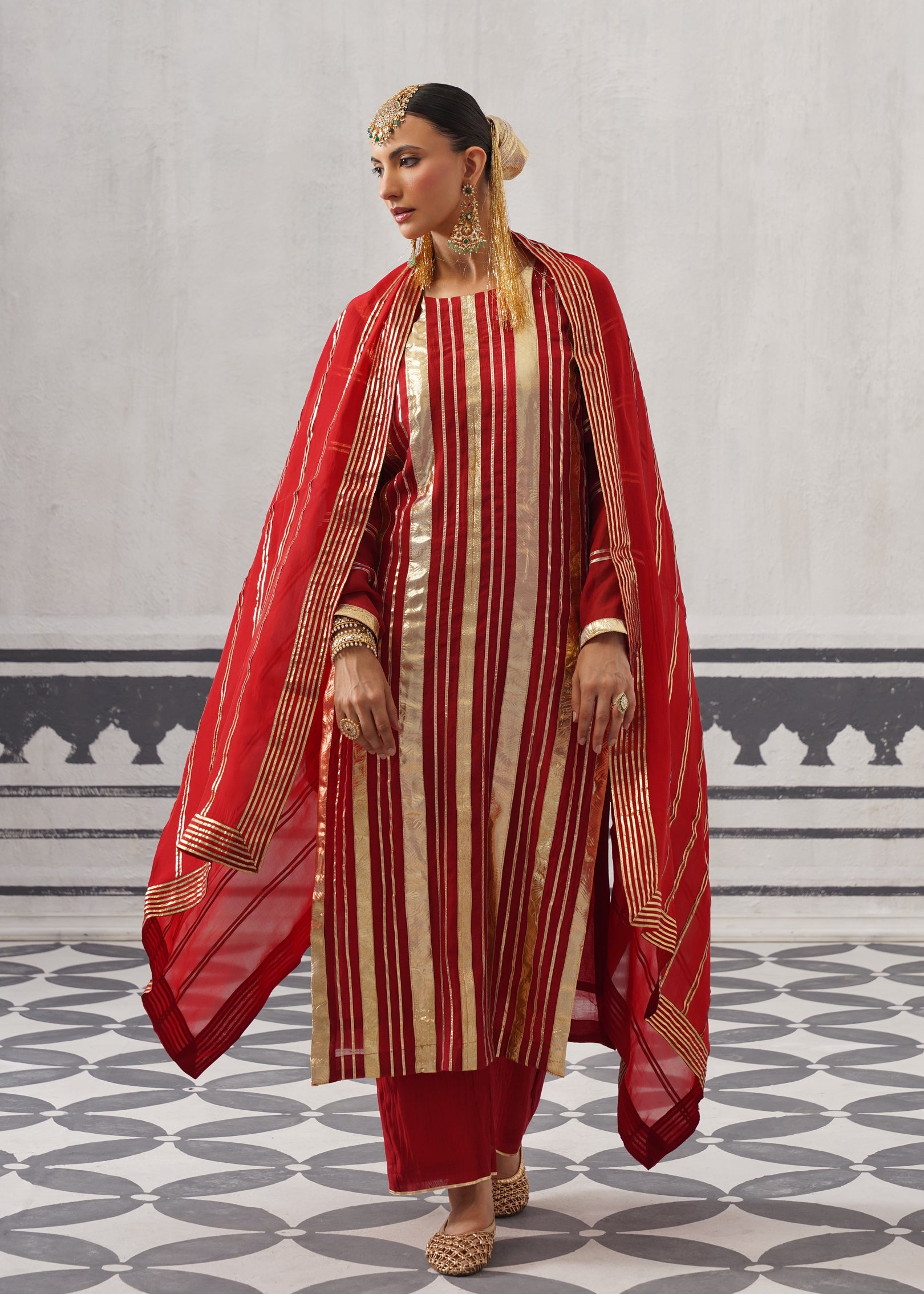 RED NEH KURTA SET