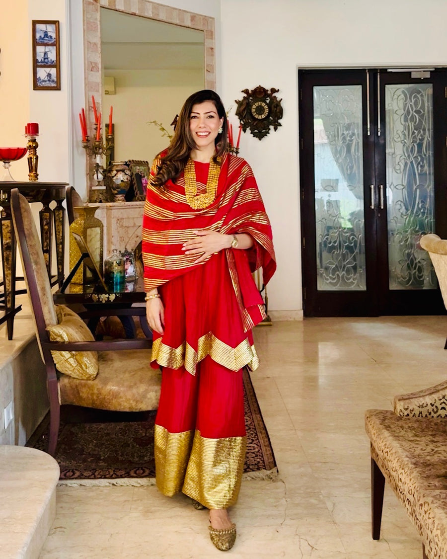 Seen on Diviya Kapoor
