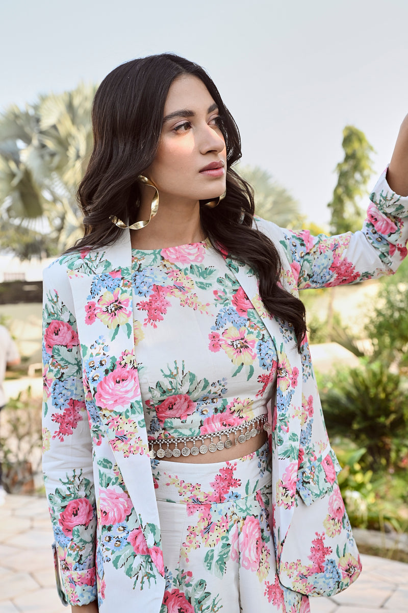 3 times Ananya Panday proved that crop tops are her love language | Vogue  India | Vogue Closet